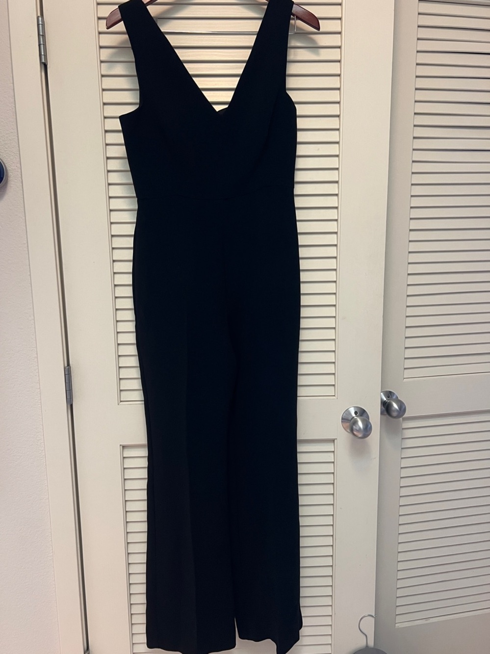 MNG Classic Black V-Neck Wide-Leg Jumpsuit